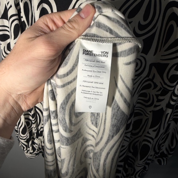 Diane Von Furstenberg Bogna Wrap-Effect Printed Jersey Dress Size XL - Picture 4 of 5